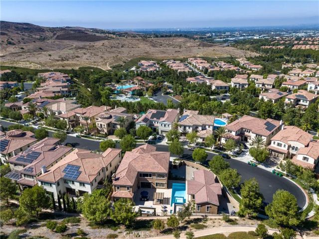 104 Shady Arbor, Irvine, CA 92618