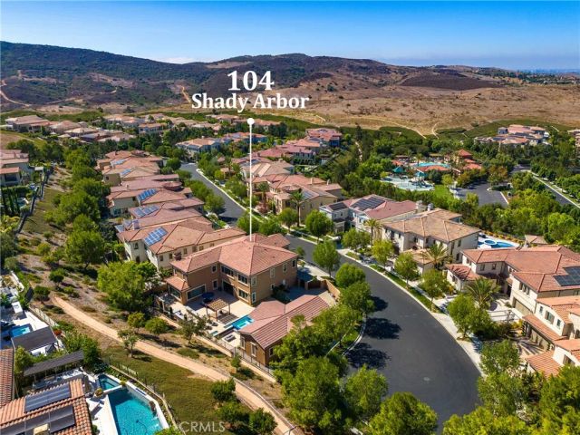 104 Shady Arbor, Irvine, CA 92618