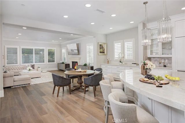 104 Shady Arbor, Irvine, CA 92618