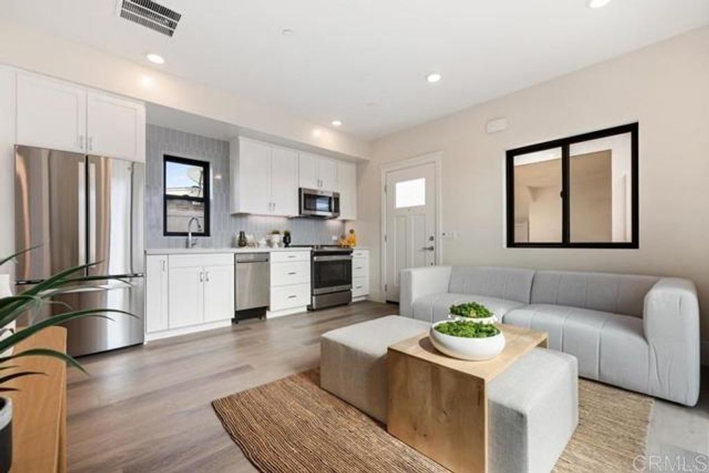 3759 Adams Street, Carlsbad, CA 92008