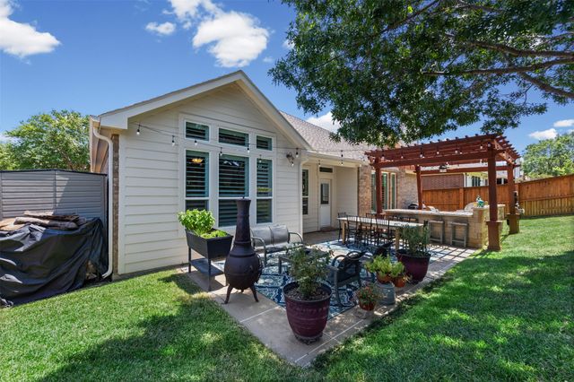 1759 Hidden Brook Drive, Grand Prairie, TX 75050