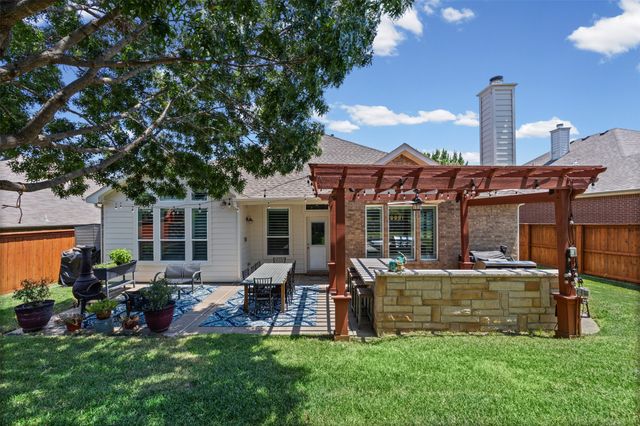 1759 Hidden Brook Drive, Grand Prairie, TX 75050