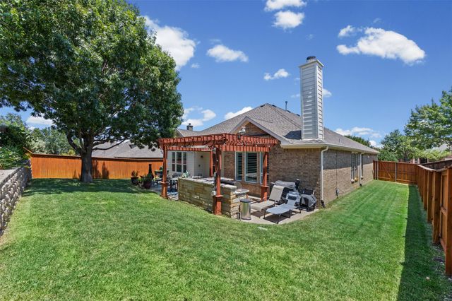 1759 Hidden Brook Drive, Grand Prairie, TX 75050
