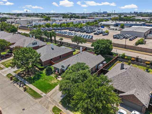 1759 Hidden Brook Drive, Grand Prairie, TX 75050