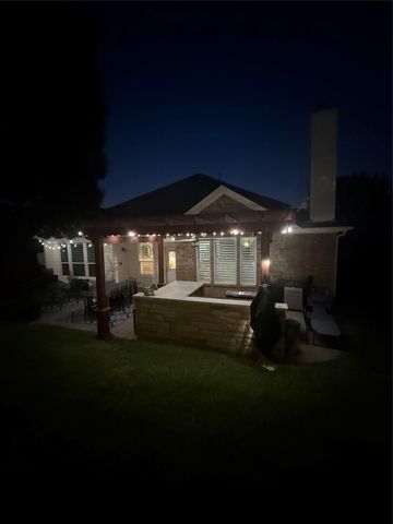 1759 Hidden Brook Drive, Grand Prairie, TX 75050