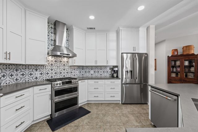 1759 Hidden Brook Drive, Grand Prairie, TX 75050