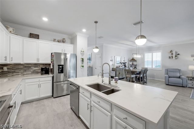 2193 Clementine ST, Naples, FL 34120