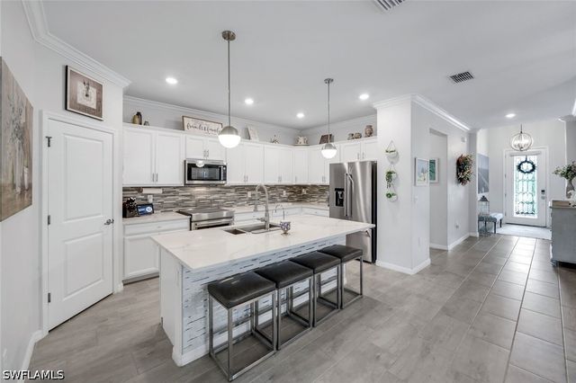 2193 Clementine ST, Naples, FL 34120