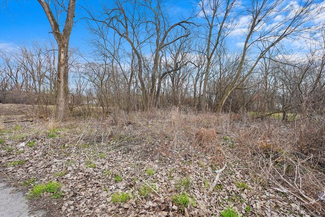 13435 S Lawndale Avenue, Robbins, IL 60472