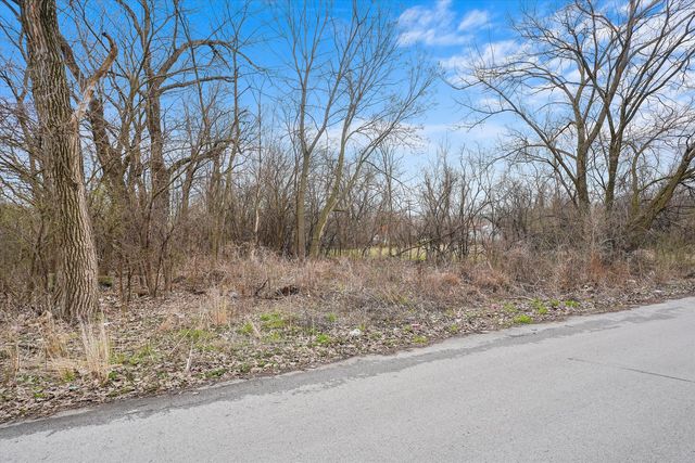 13435 S Lawndale Avenue, Robbins, IL 60472