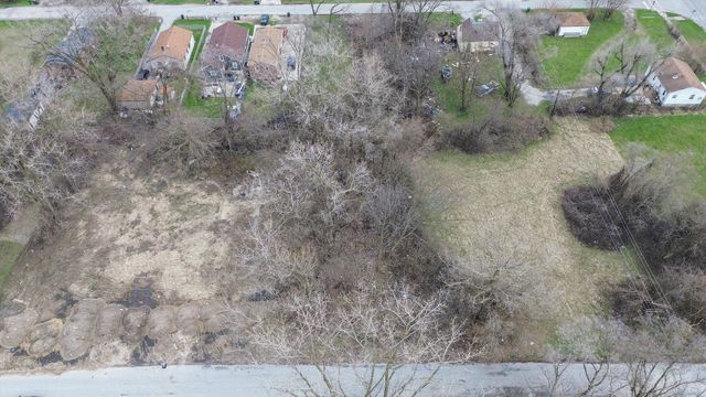 13435 S Lawndale Avenue, Robbins, IL 60472