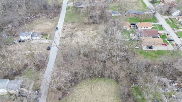 13435 S Lawndale Avenue, Robbins, IL 60472