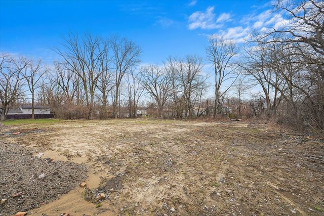 13435 S Lawndale Avenue, Robbins, IL 60472
