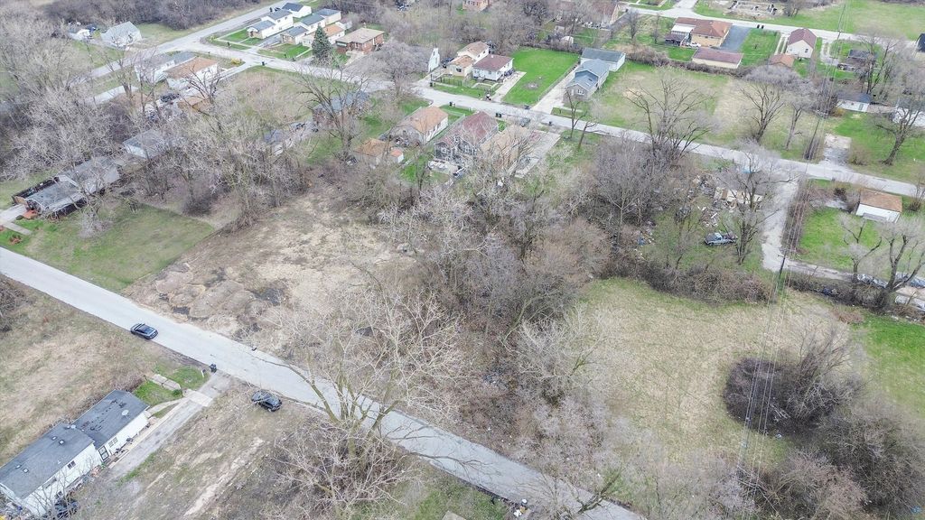 13435 S Lawndale Avenue, Robbins, IL 60472