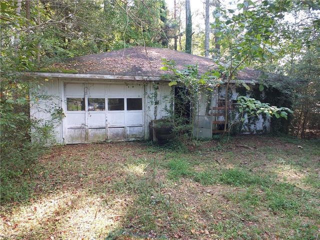 125 E Main ST, Wakefield, VA 23888