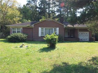 125 E Main ST, Wakefield, VA 23888