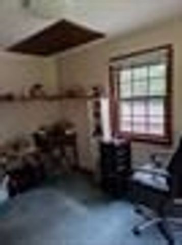 62 Thornell Rd, Newton, NH 03858