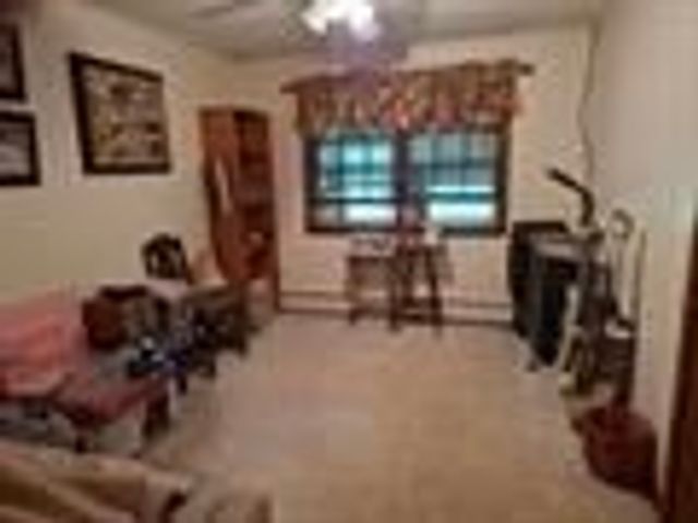 62 Thornell Rd, Newton, NH 03858