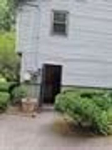 62 Thornell Rd, Newton, NH 03858
