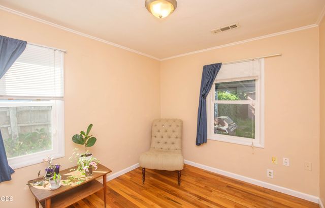 716 Hamilton Street, Medford, OR 97501