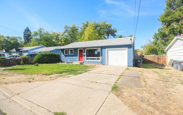 716 Hamilton Street, Medford, OR 97501