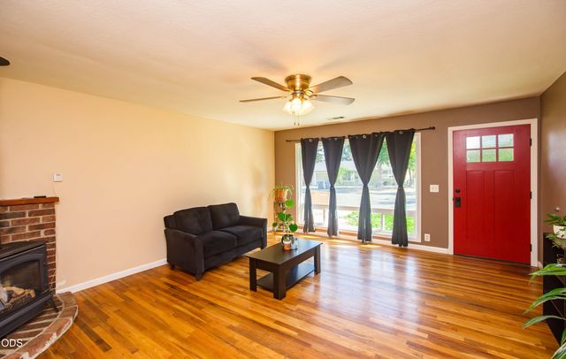 716 Hamilton Street, Medford, OR 97501