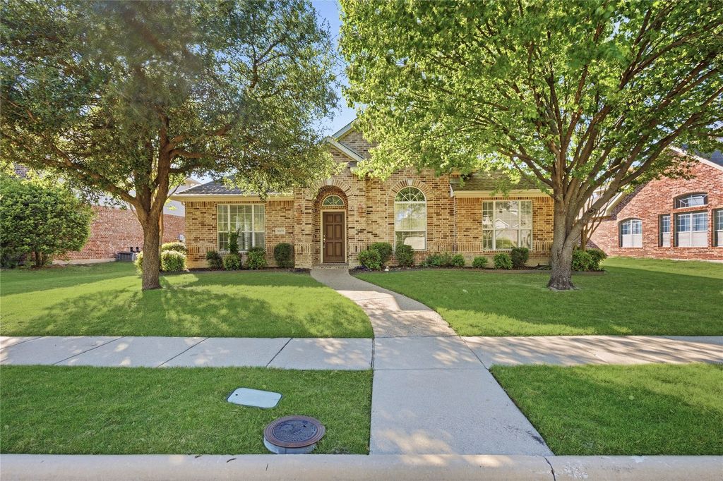 1009 Muir Woods Drive, Allen, TX 75002
