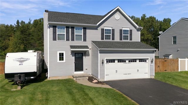 3777 Captains Way, Wheatfield, NY 14120