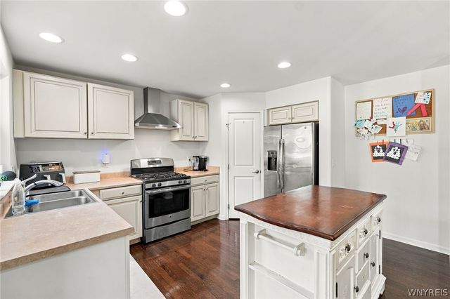 3777 Captains Way, Wheatfield, NY 14120