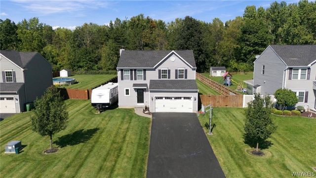 3777 Captains Way, Wheatfield, NY 14120