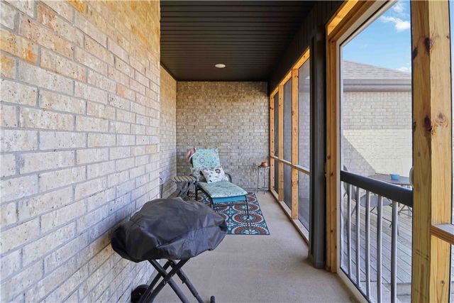 108 Phyllis Farm Road, Prairie Grove, AR 72753