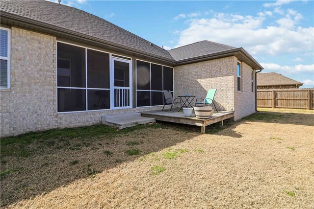 108 Phyllis Farm Road, Prairie Grove, AR 72753