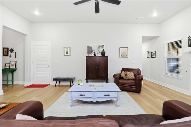 108 Phyllis Farm Road, Prairie Grove, AR 72753