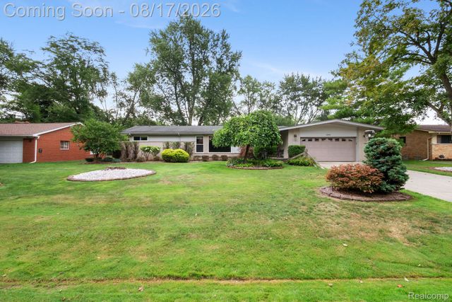 32547 Chesterbrook Street, Farmington Hills, MI 48334