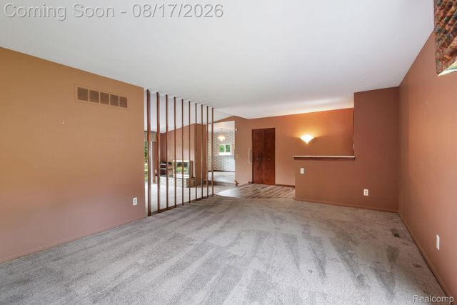 32547 Chesterbrook Street, Farmington Hills, MI 48334