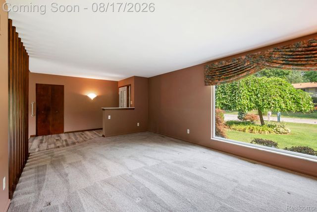 32547 Chesterbrook Street, Farmington Hills, MI 48334