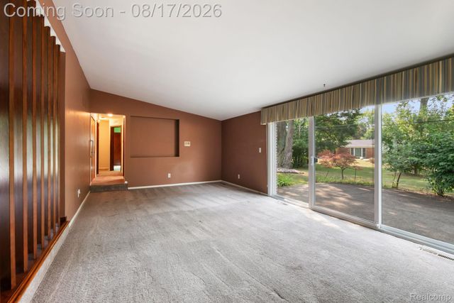 32547 Chesterbrook Street, Farmington Hills, MI 48334