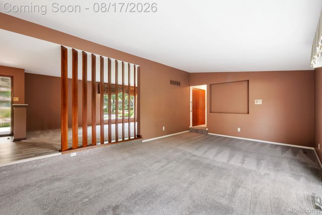 32547 Chesterbrook Street, Farmington Hills, MI 48334