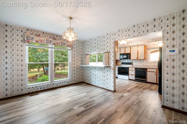 32547 Chesterbrook Street, Farmington Hills, MI 48334