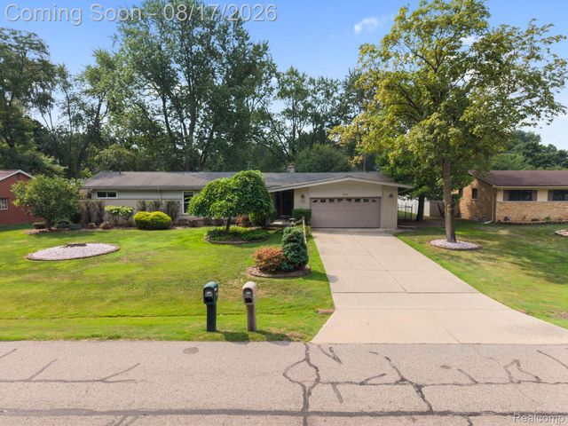32547 Chesterbrook Street, Farmington Hills, MI 48334