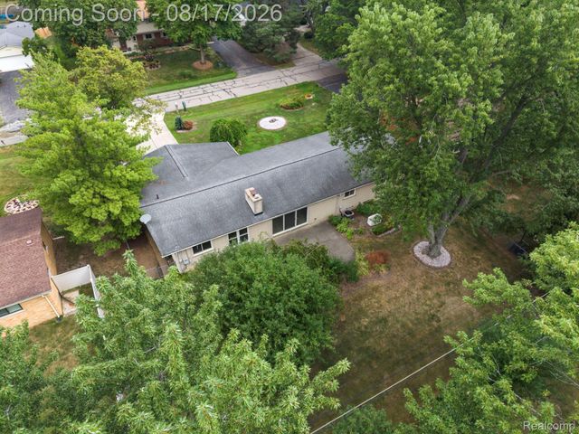 32547 Chesterbrook Street, Farmington Hills, MI 48334