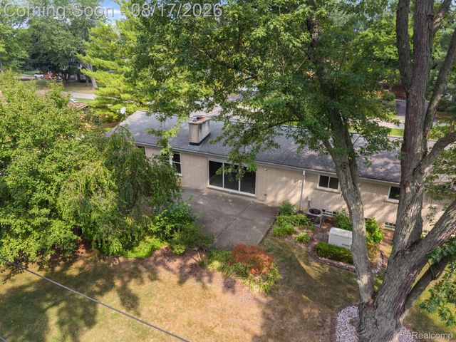 32547 Chesterbrook Street, Farmington Hills, MI 48334