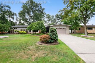 32547 Chesterbrook Street, Farmington Hills, MI 48334