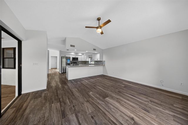 23203 L Ermitage Circle, Boca Raton, FL 33433