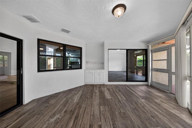 23203 L Ermitage Circle, Boca Raton, FL 33433