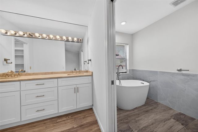 23203 L Ermitage Circle, Boca Raton, FL 33433