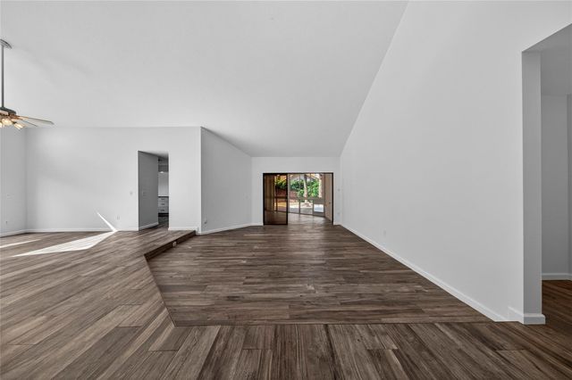 23203 L Ermitage Circle, Boca Raton, FL 33433