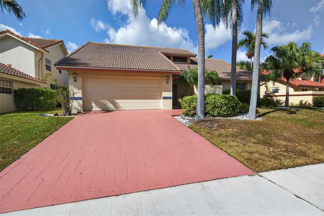 23203 L Ermitage Circle, Boca Raton, FL 33433
