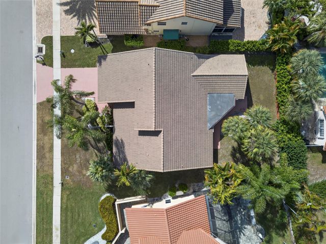 23203 L Ermitage Circle, Boca Raton, FL 33433