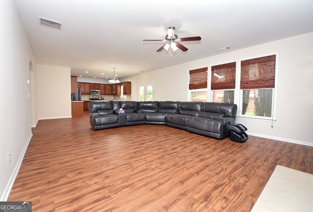 6015 Thrasher Court, Cumming, GA 30028